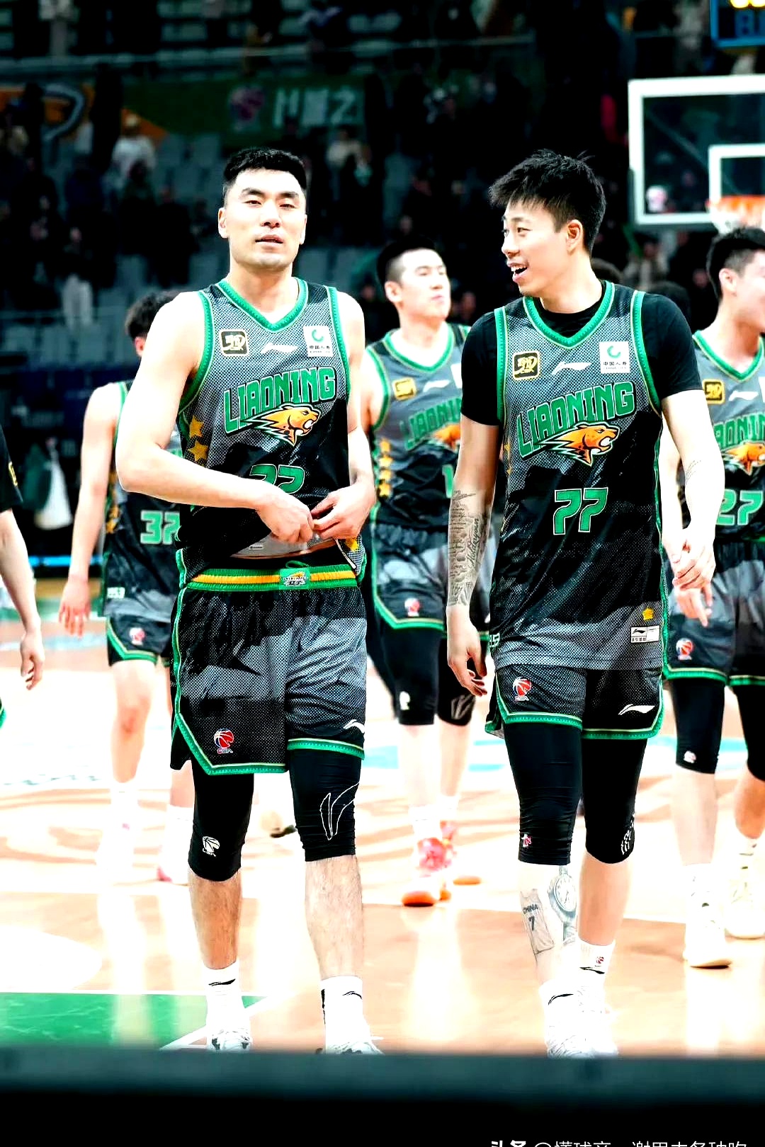 kaiyun-转折点广东宏远主帅复盘；国王杯加时末段攻防权衡；引发热议；身体对抗强度拉满(广东宏远男篮今晚比赛)